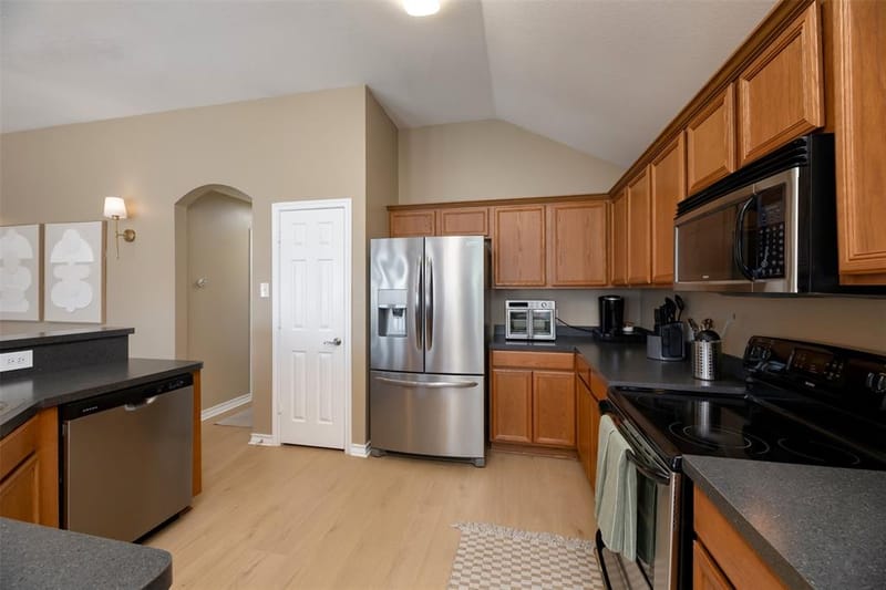1718 La Caya Drive, Mansfield TX 76063 - Photo 8