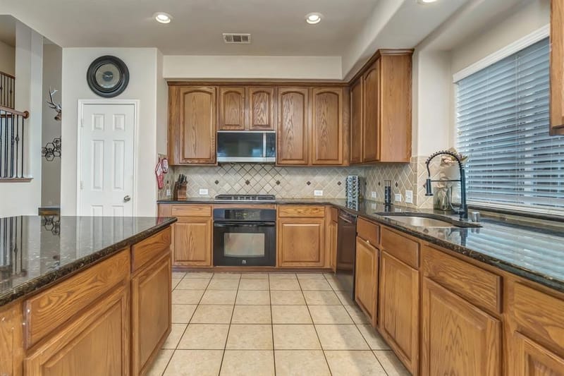 2312 Tawny Owl Road, Grand Prairie TX 75052 - Photo 18