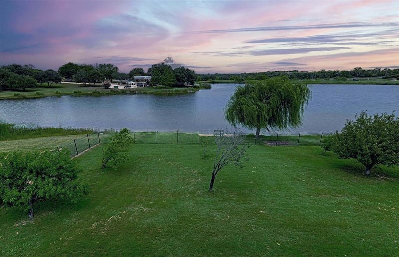 415 Breezeway Court, Cedar Hill TX 75104 - Photo 37