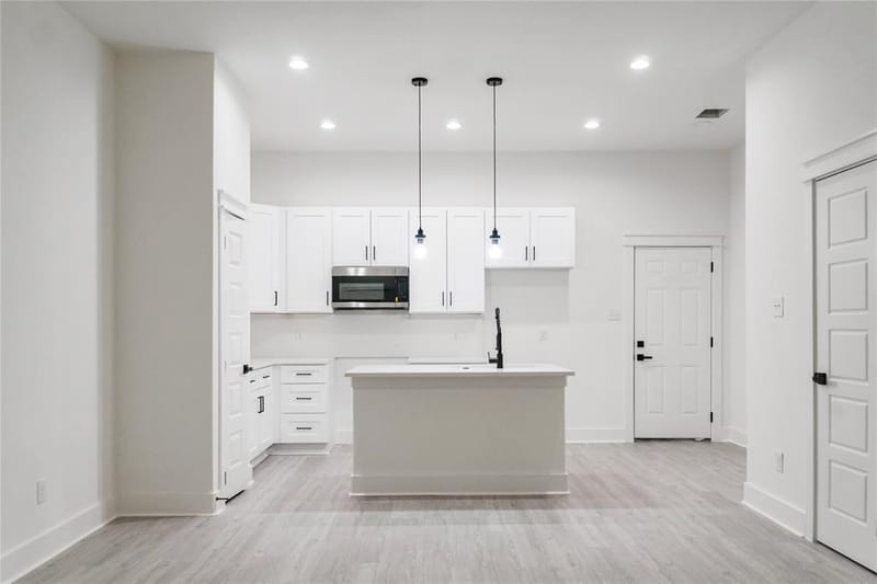 2662 Sutton Street, Dallas TX 75210 - Photo 4