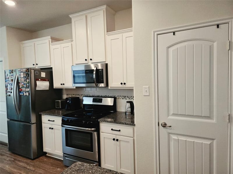 2453 Larimar Drive, Little Elm TX 76227 - Photo 5