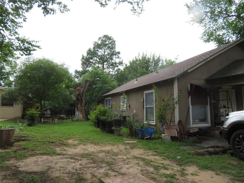 1206 Johnson Street, Denton TX 76205 - Photo 2