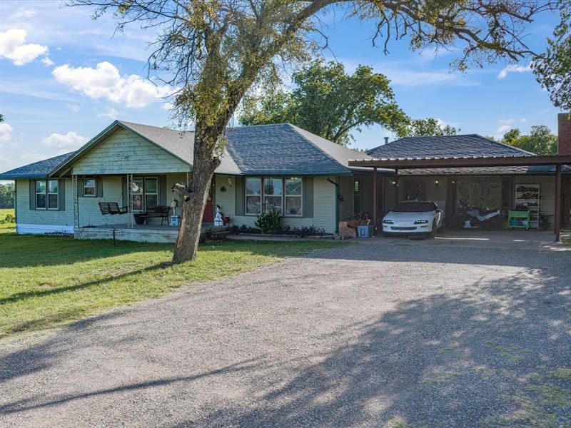 301 Ovilla Road, Waxahachie TX 75167 - Photo 6