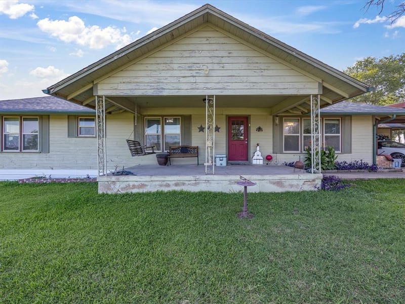 301 Ovilla Road, Waxahachie TX 75167 - Photo 3