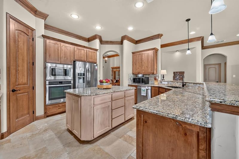 197 Ellis Creek Drive, Weatherford TX 76085 - Photo 7