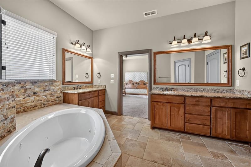 197 Ellis Creek Drive, Weatherford TX 76085 - Photo 18