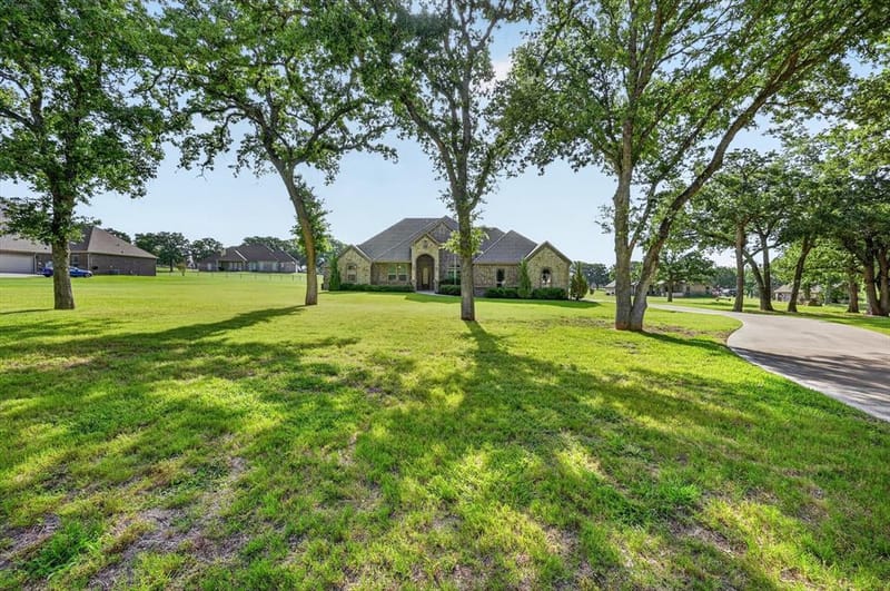 197 Ellis Creek Drive, Weatherford TX 76085 - Photo 4