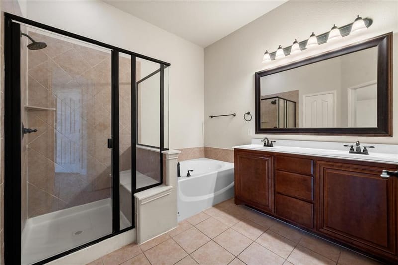 6633 Meadow Glen Drive, Midlothian TX 76065 - Photo 17