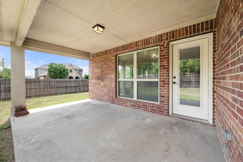 6633 Meadow Glen Drive, Midlothian TX 76065 - Photo 32
