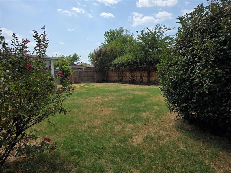 307 Dimes Street, Arlington TX 76002 - Photo 26