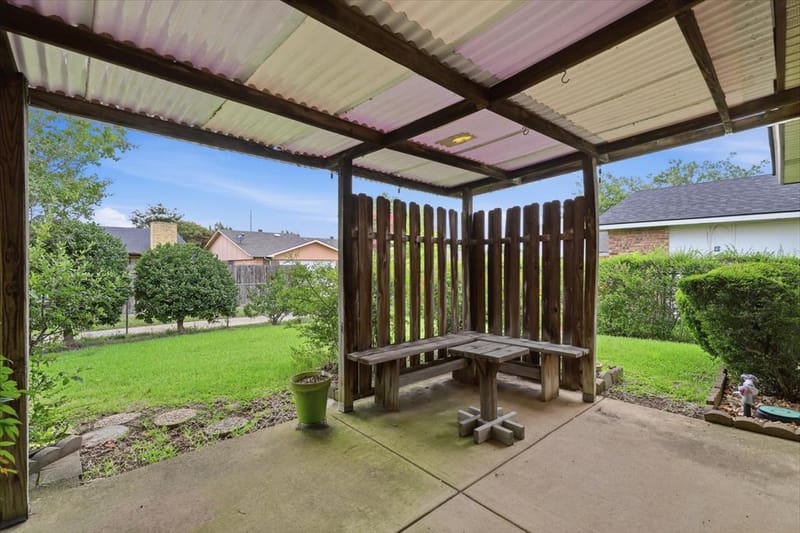 2929 Silverdale Lane, Garland TX 75044 - Photo 33
