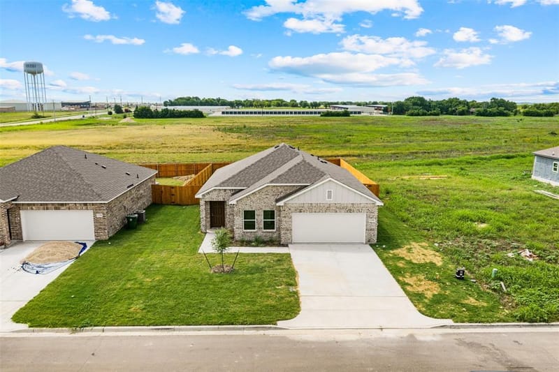 11108 Undae Court, Waco TX 76655 - Photo 2