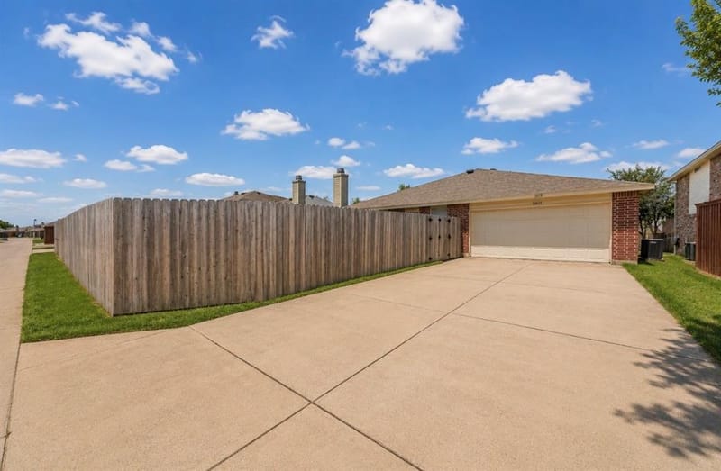 3015 Goldenrod Drive, Lancaster TX 75134 - Photo 34