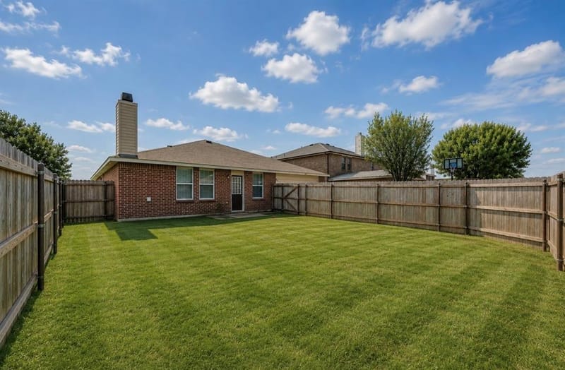 3015 Goldenrod Drive, Lancaster TX 75134 - Photo 33