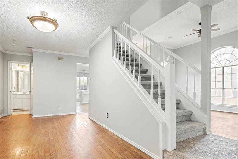5112 Oak Gate Court, Arlington TX 76016 - Photo 11