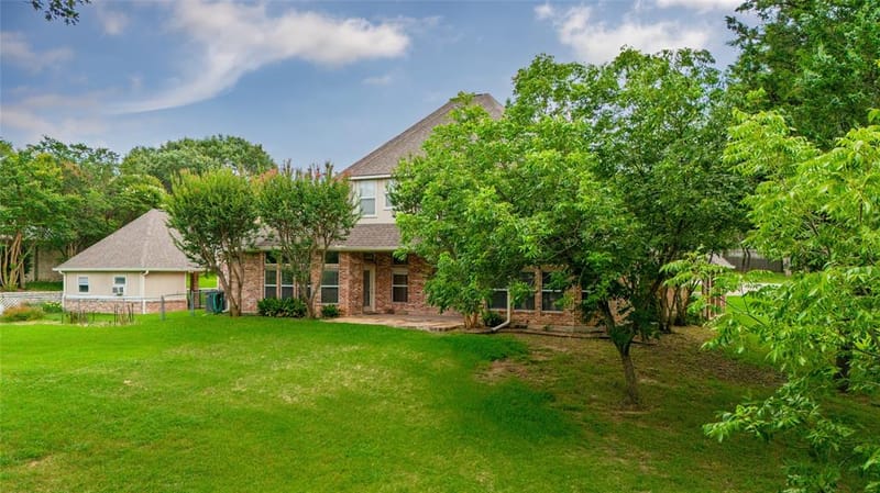 1917 Woodland Hills Lane, Weatherford TX 76087 - Photo 35