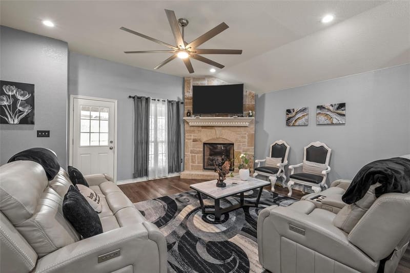 5286 Orchard Lane, Waco TX 76705 - Photo 4