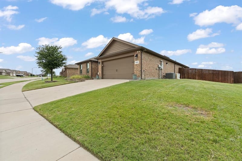 4600 Fringetree Way, Fort Worth TX 76036 - Photo 3