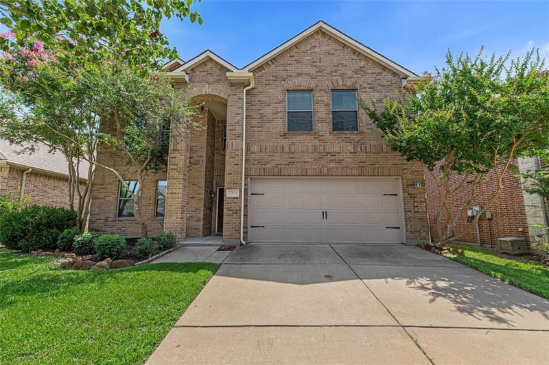 3213 Evening Wind Road, Denton TX 76208 - Photo 2