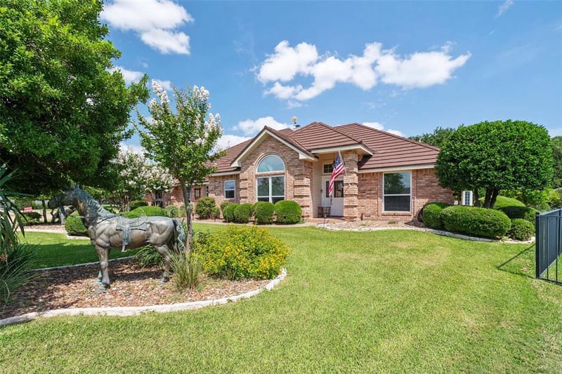6303 Dulcito Court, Granbury TX 76049 - Photo 3