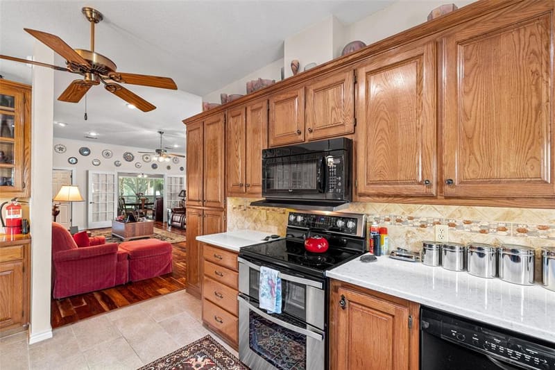 6303 Dulcito Court, Granbury TX 76049 - Photo 15