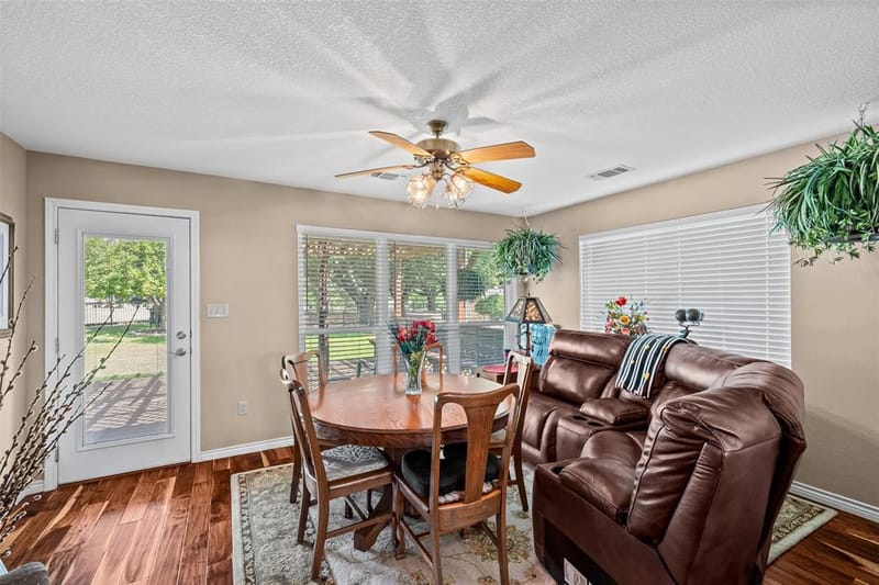 6303 Dulcito Court, Granbury TX 76049 - Photo 11