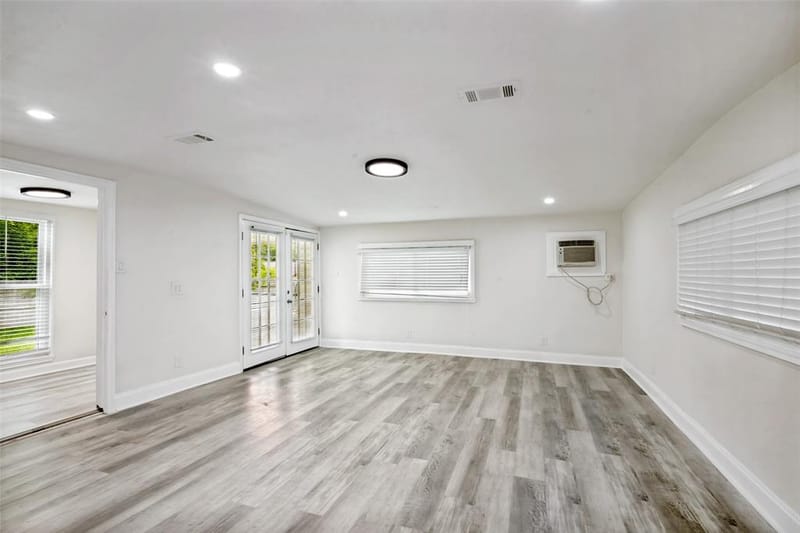 708 Glen Rock Place, Arlington TX 76014 - Photo 6