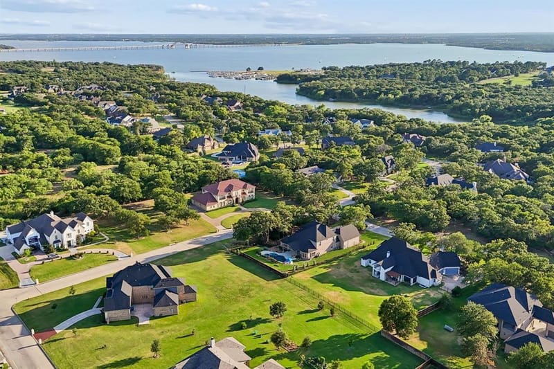 1000 Braewood Court, Oak Point TX 75068 - Photo 2