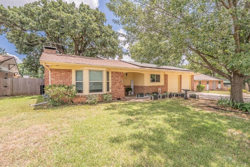 506 E Huitt Lane, Euless TX 76040 - Photo 3