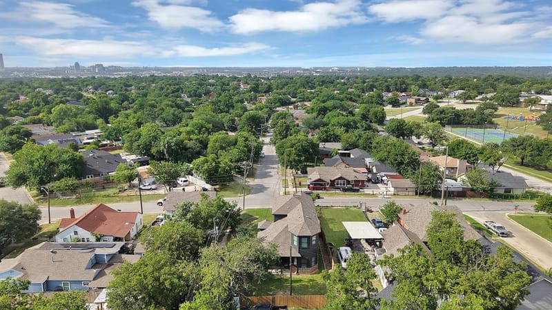 1008 20th Street, Fort Worth TX 76164 - Photo 10