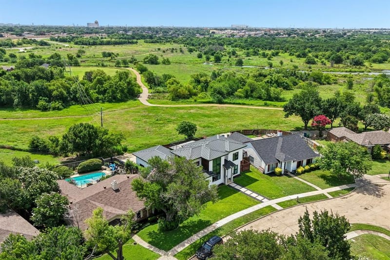 8 O Hare Circle, The Colony TX 75056 - Photo 19