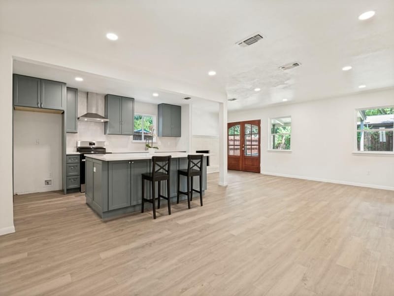 2600 Olympia Court, Arlington TX 76013 - Photo 4
