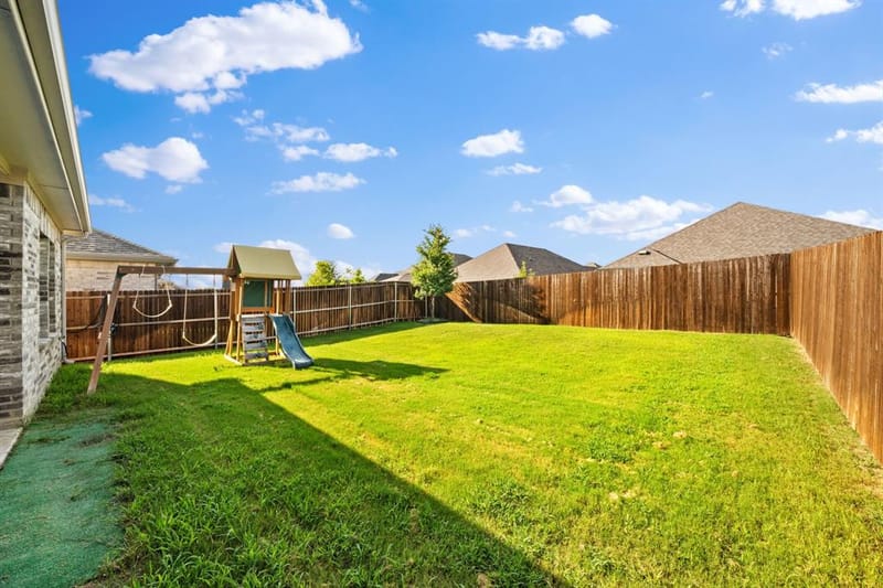 208 Mountain Meadow Lane, Princeton TX 75071 - Photo 34