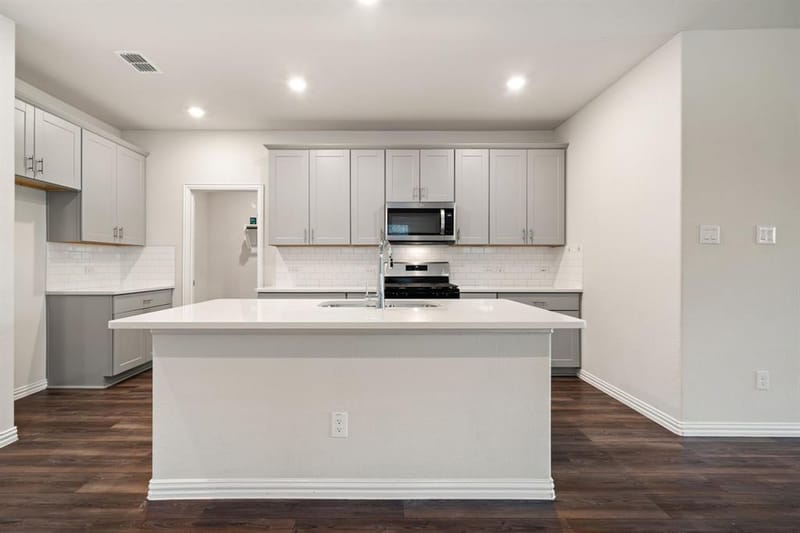 208 Mountain Meadow Lane, Princeton TX 75071 - Photo 11