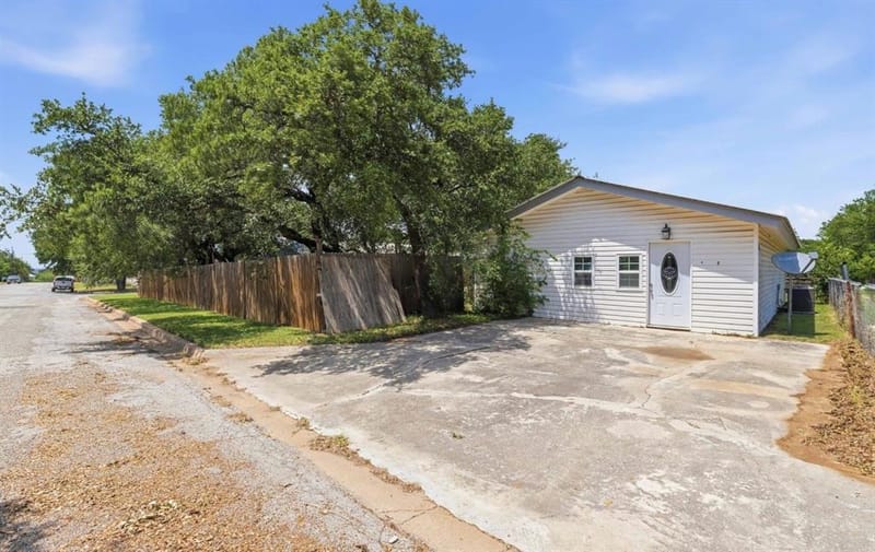 1608 Campa Drive, Brownwood TX 76801 - Photo 24