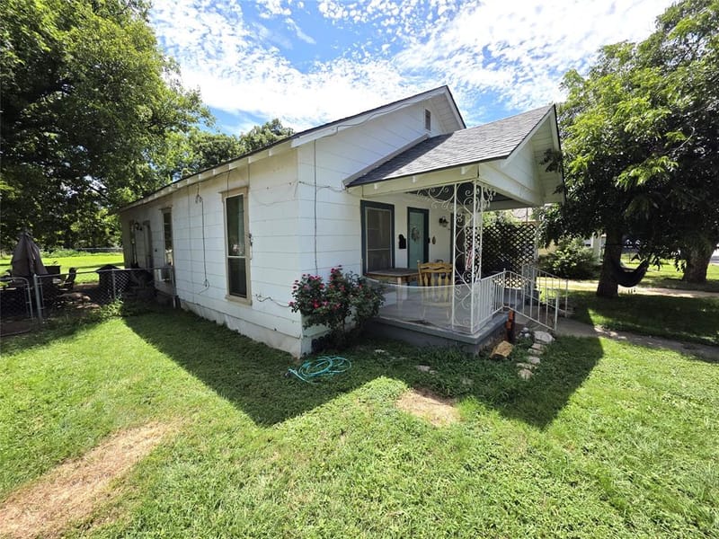 1608 Durham Avenue, Brownwood TX 76801 - Photo 12