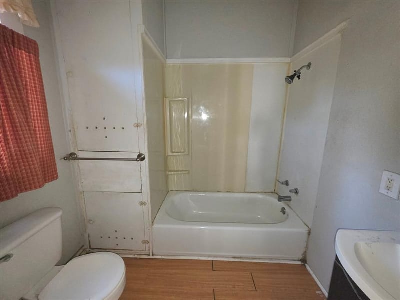 1608 Durham Avenue, Brownwood TX 76801 - Photo 7