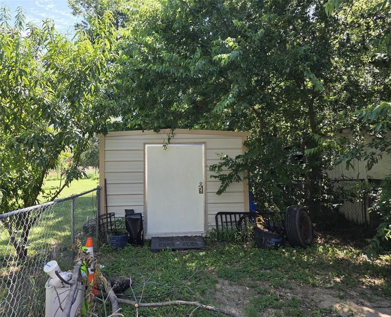 1608 Durham Avenue, Brownwood TX 76801 - Photo 10