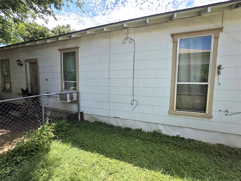 1608 Durham Avenue, Brownwood TX 76801 - Photo 14