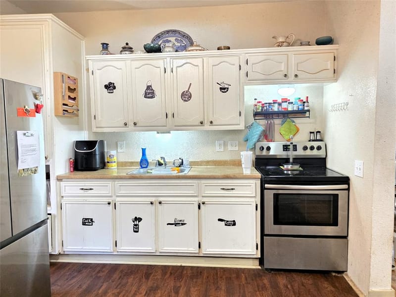 1608 Durham Avenue, Brownwood TX 76801 - Photo 4