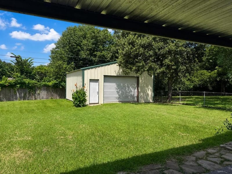 1414 N Binkley Avenue, Sherman TX 75092 - Photo 23