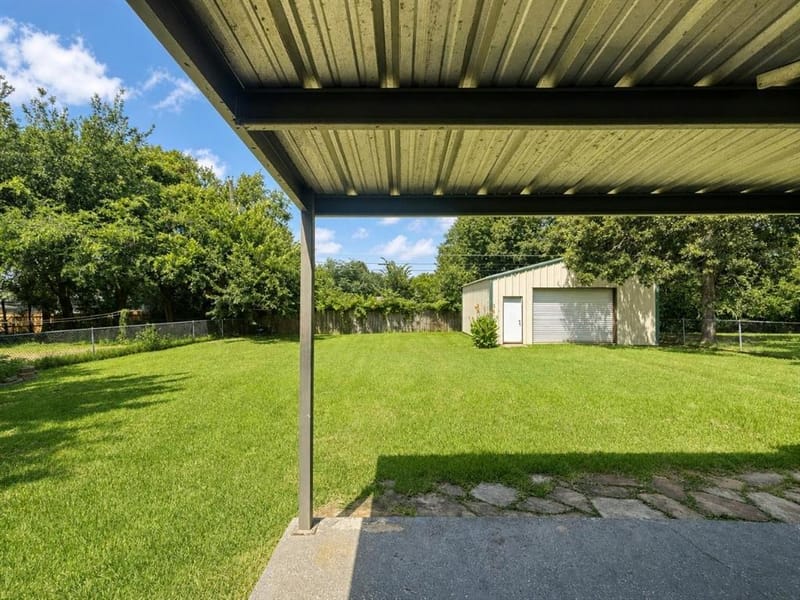 1414 N Binkley Avenue, Sherman TX 75092 - Photo 22