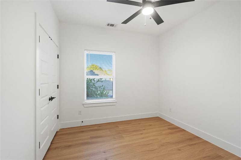 2210 Bethurum, Dallas TX 75215 - Photo 16