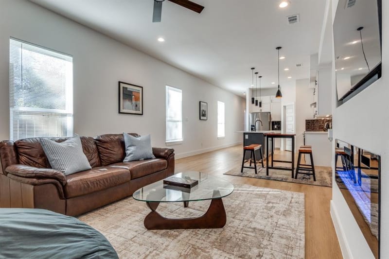 2210 Bethurum, Dallas TX 75215 - Photo 9