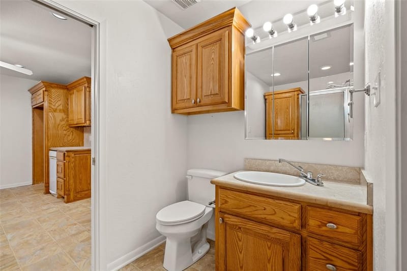 219 W Wilson Avenue, Sherman TX 75090 - Photo 23