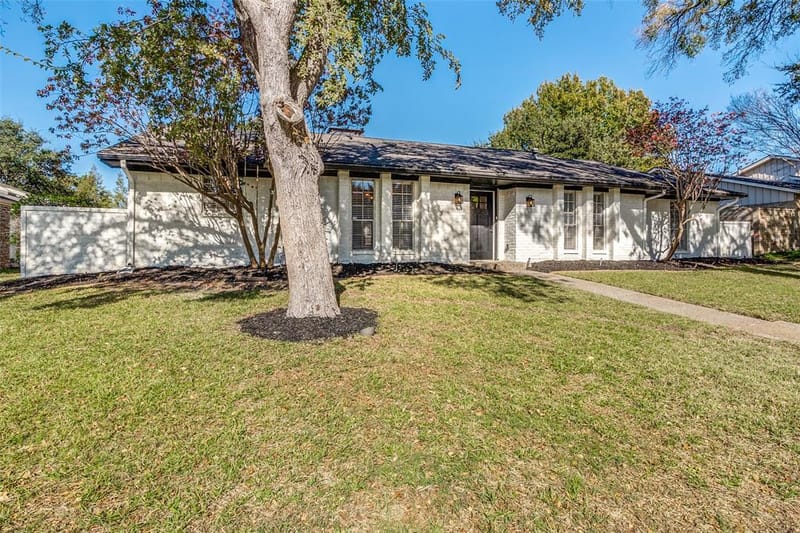 7241 Blythdale Drive, Dallas TX 75248 - Photo 2