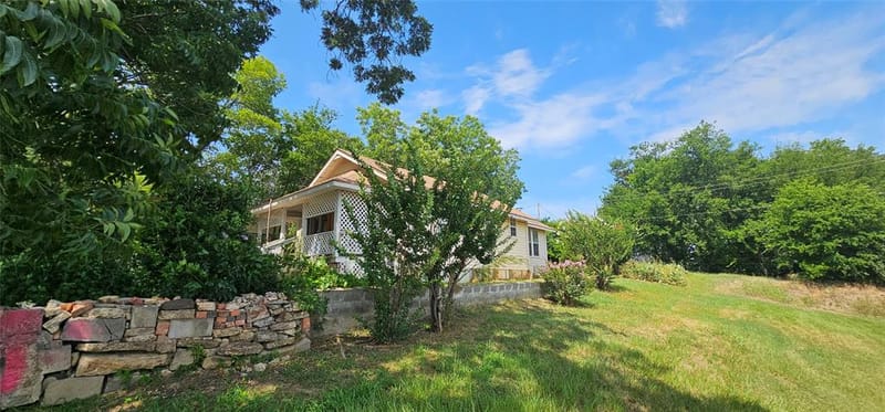 314 N Green Street, Grand Saline TX 75140 - Photo 2