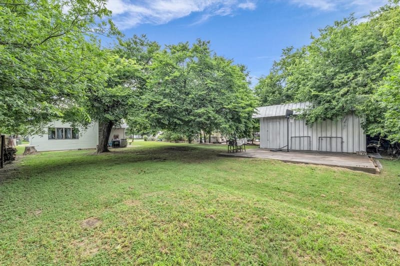 1020 Fisher Street, Bellmead TX 76705 - Photo 27