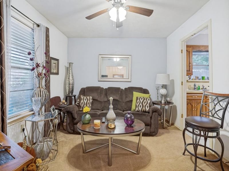 7133 Bayberry Lane, Dallas TX 75249 - Photo 6