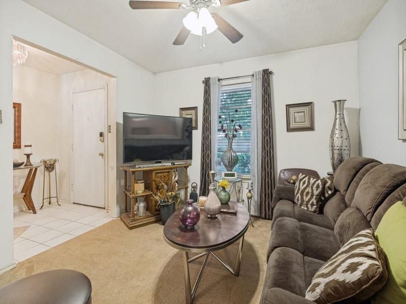 7133 Bayberry Lane, Dallas TX 75249 - Photo 5